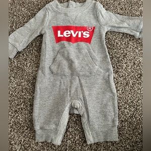 Levi’s onesie